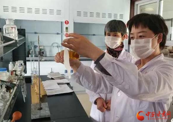 天水市加強(qiáng)生產(chǎn)經(jīng)營(yíng)監(jiān)管 確保市場(chǎng)平穩(wěn)運(yùn)行 網(wǎng)絡(luò)餐飲復(fù)工率79%