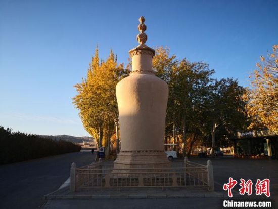 圖為2020年11月，沐浴在晨光中的莫高窟道士塔。(資料圖) 馮志軍 攝