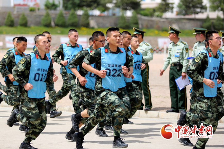 【隴拍客】甘肅武警：沖刺！向著心中的軍校夢(mèng)