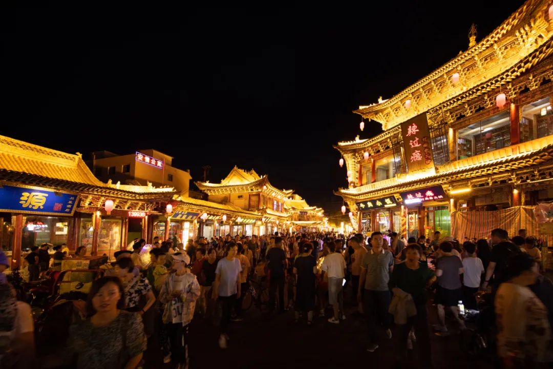 古風(fēng)、華美、浪漫、美味……現(xiàn)實(shí)版“清明上河圖”，就在這里！