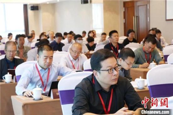 圖為“明清時(shí)期河西走廊社會(huì)變遷”學(xué)術(shù)研討會(huì)現(xiàn)場(chǎng)?！∥渫行侣剛髅郊瘓F(tuán)供圖