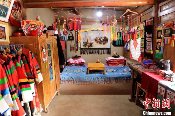 圖為土族文化展示?！⊙Φ?攝