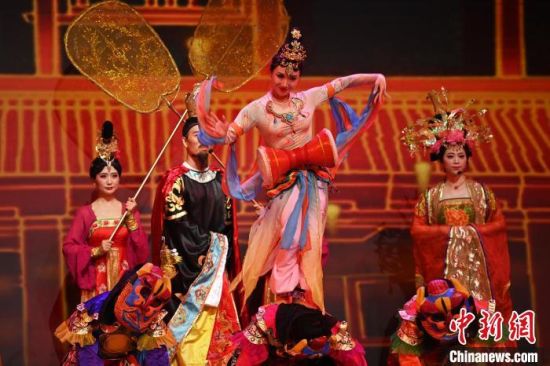 2023年第六屆敦煌文博會期間，系列演藝上演。(資料圖)李亞龍 攝
