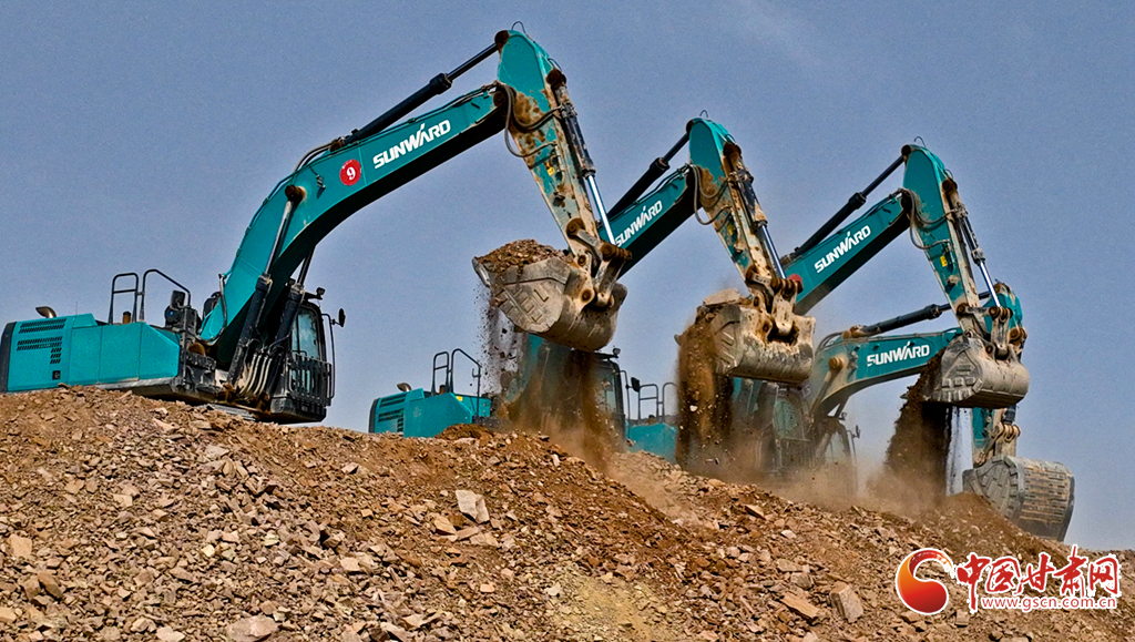 張掖：盤道山抽水蓄能電站建設項目順利到頂