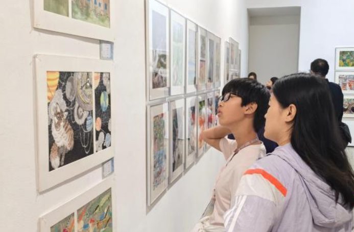 海峽兩岸青少年用畫筆共繪“生命萬象”