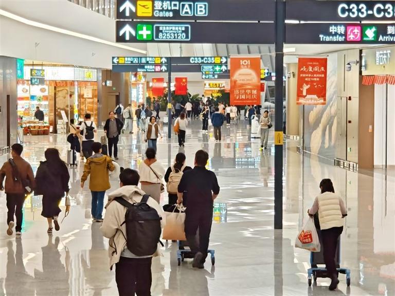 中川機(jī)場(chǎng)旅客吞吐量突破1700萬